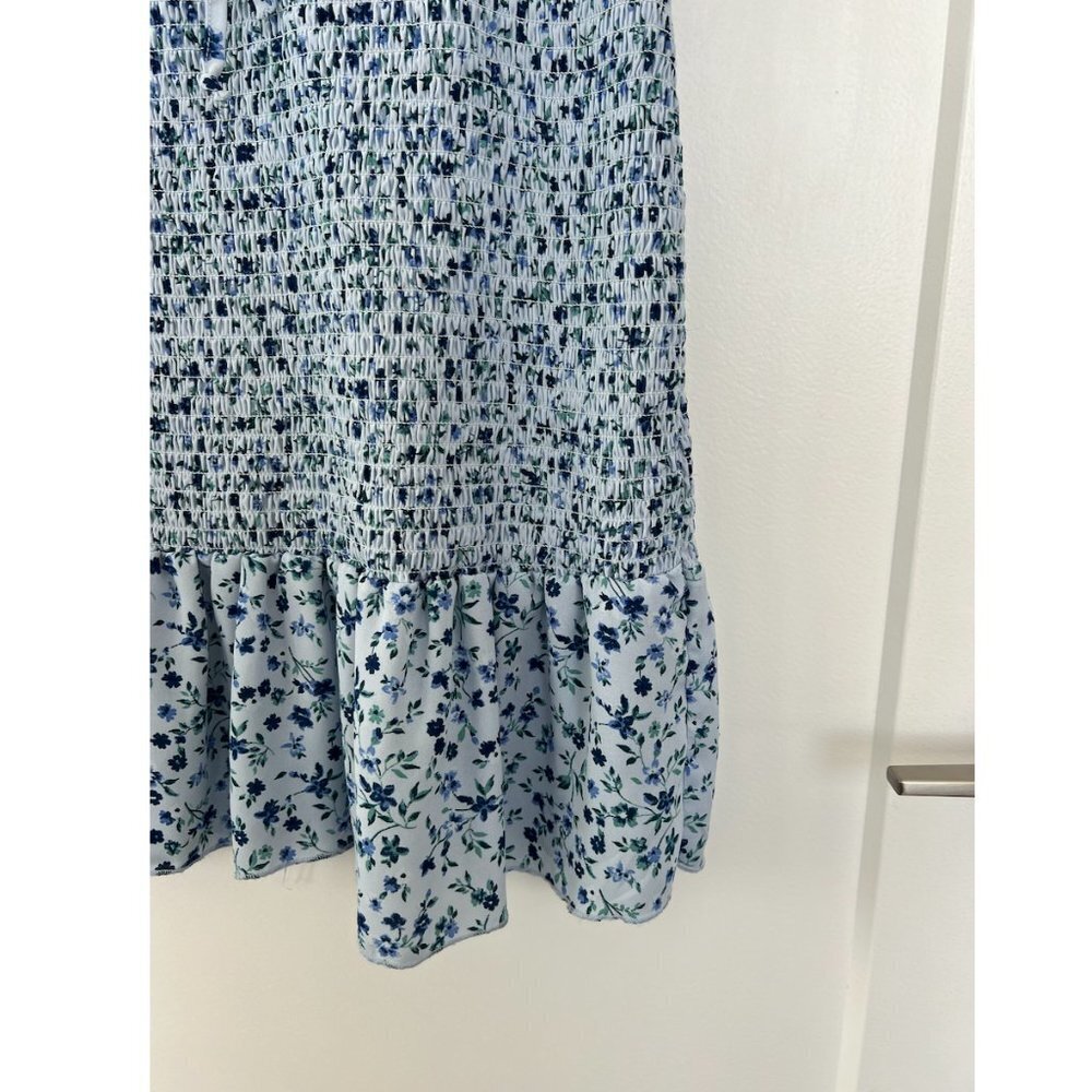 light blue floral dress - Picture 4 of 10